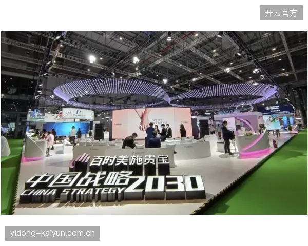 Lululemon蒙特雷工厂的近岸外包策略，正在深化其北美市场的供应链护城河